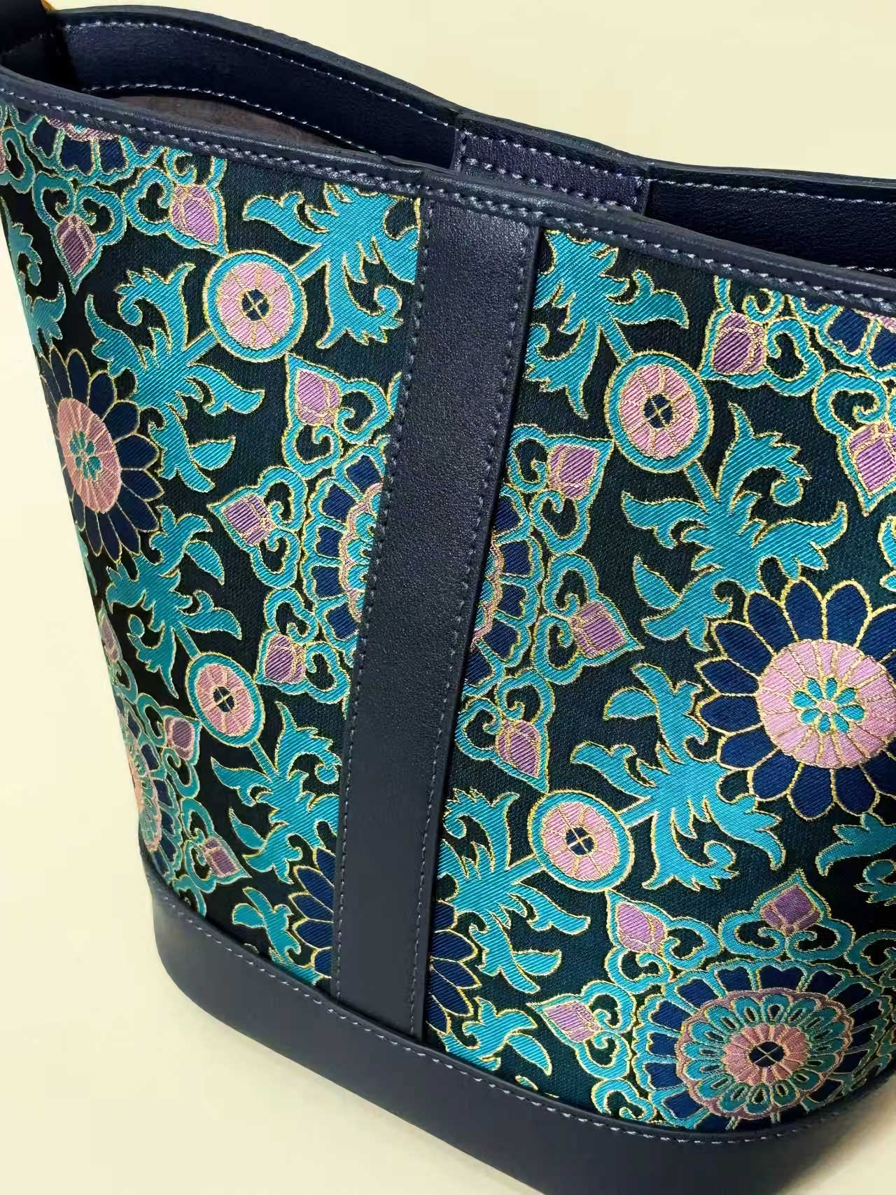Women's Embroidered Tote Bag