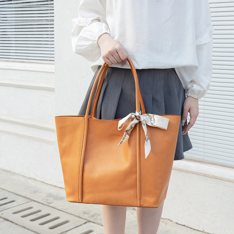 Vegetable Tanned Leather Tote Bag with Inner Pocket